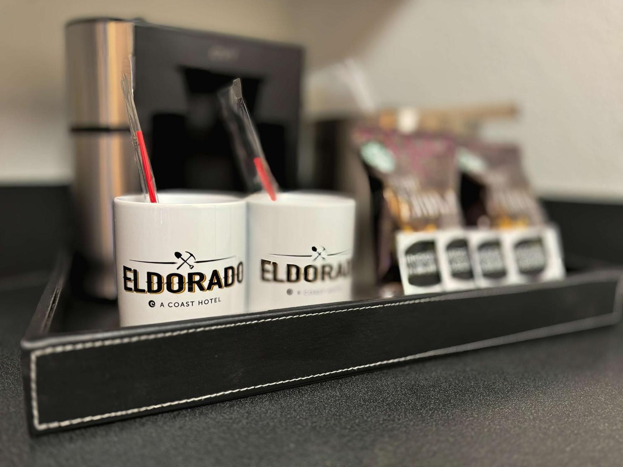 Eldorado, A Coast Hotel Доусон Экстерьер фото